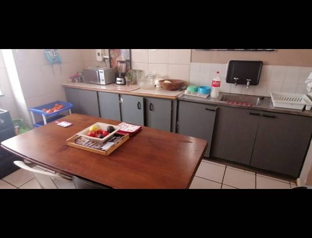 3 BEDROOM HOUSE FOR SALE IN STILFONTEIN EXT 1
